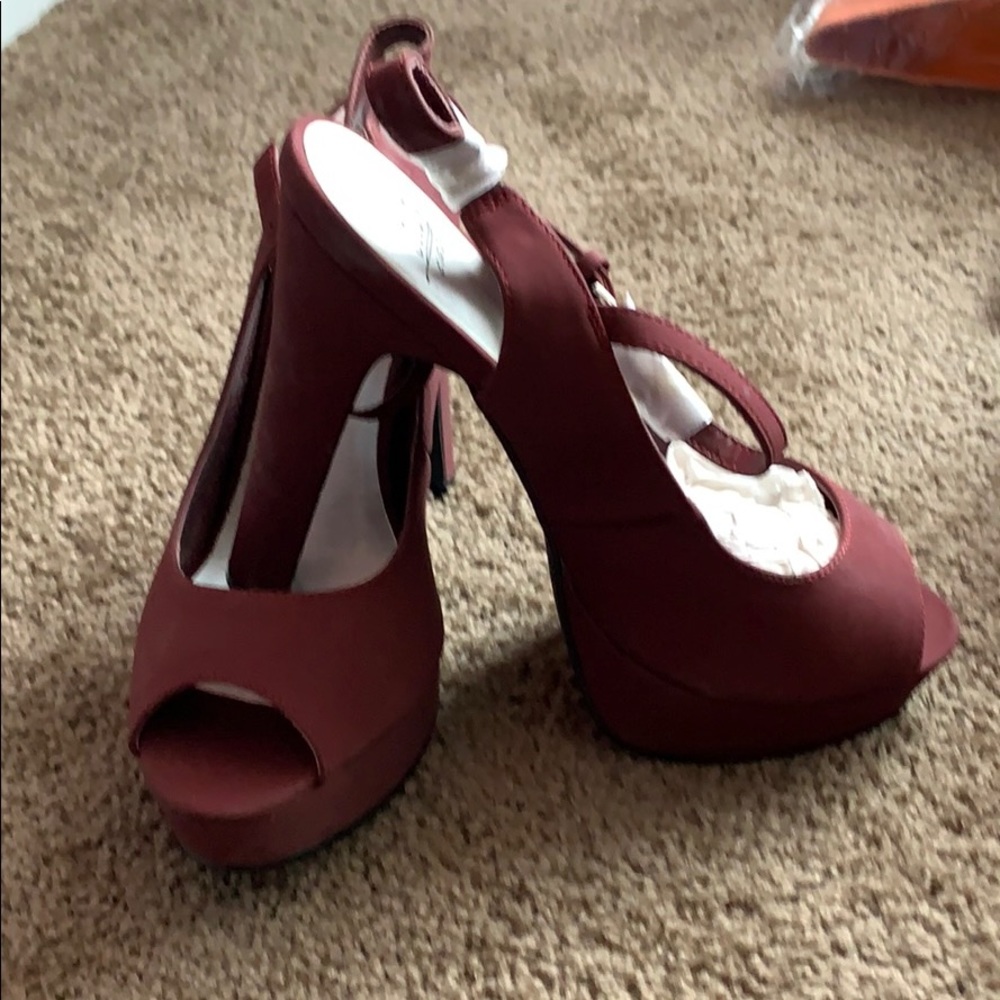 Womens shoes